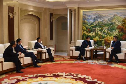 蜀能礦產與比亞迪弗迪電池舉行工作座談