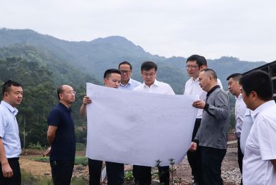 樂山市紀委監(jiān)委赴馬邊調(diào)研督導重點項目建設