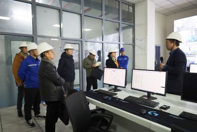 馬邊縣人大常委會拉一巫芝一行到蜀能礦產(chǎn)磷酸鐵鋰廠調(diào)研