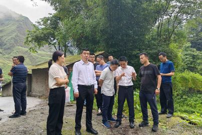 馬邊召開(kāi)蜀能礦產(chǎn)三號(hào)礦山項(xiàng)目外部道路現(xiàn)場(chǎng)辦公會(huì)