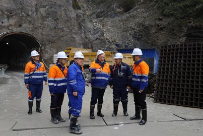 蜀道礦業(yè)集團(tuán)年終檢查組到蜀能礦產(chǎn)開展2024年度年終檢查