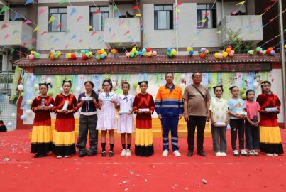 歡度“六一” 助你成長│蜀能礦產三號礦山前往煙峰鎮(zhèn)白家灣小學慰問少年兒童