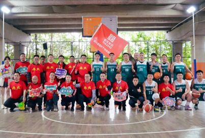 蜀能礦產(chǎn)男籃豪取“開(kāi)門(mén)紅”！首戰(zhàn)告捷展鋒芒